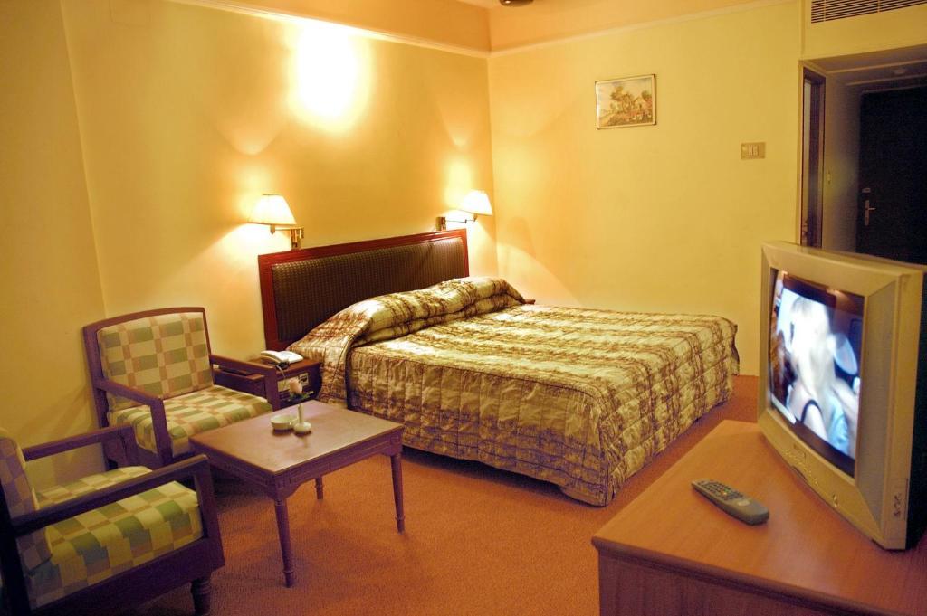 Hotel Abu Palace Chennai Zimmer foto